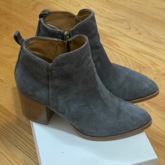 Alberto Fermani Grey Suede Ankle Booties Size 6 Great Condition - Picture 2 of 6